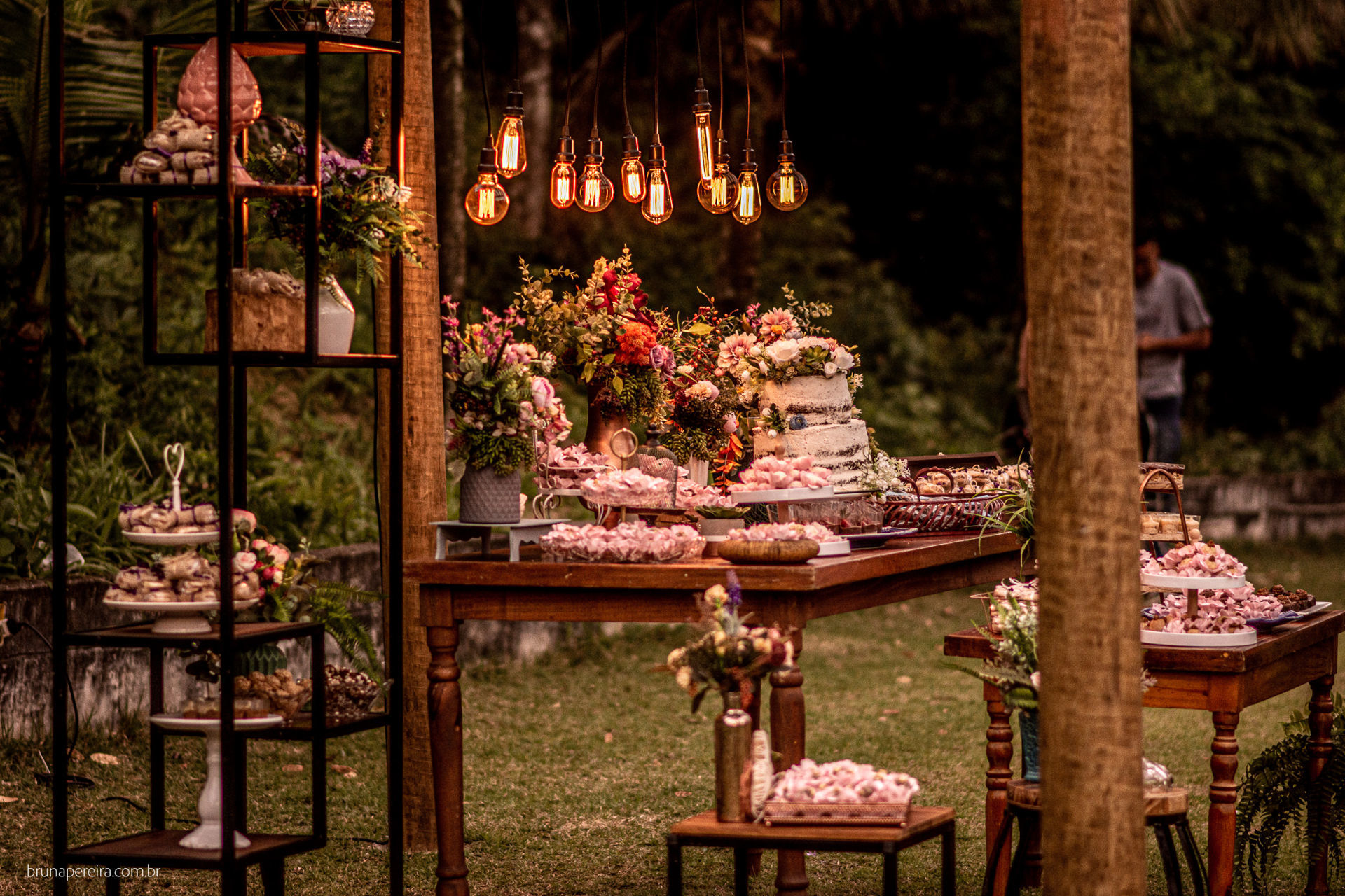 Foto CASAMENTO AMANDA E HENRIQUE, NOVA IGUAÇU, SÍTIO RODA BRANCA - RJ - Imagem 14