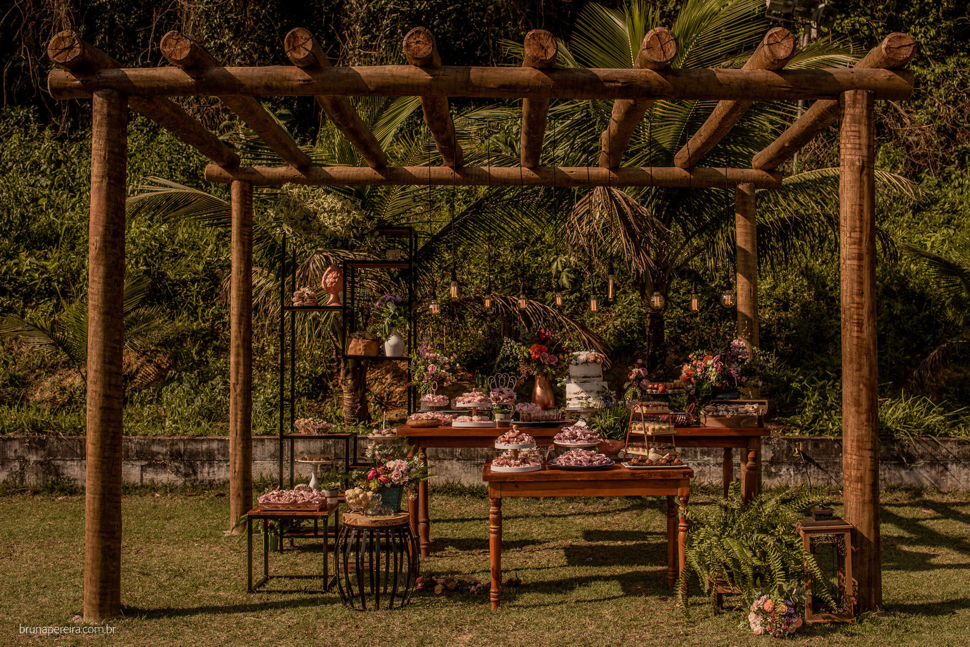 Foto CASAMENTO AMANDA E HENRIQUE, NOVA IGUAÇU, SÍTIO RODA BRANCA - RJ - Imagem 17