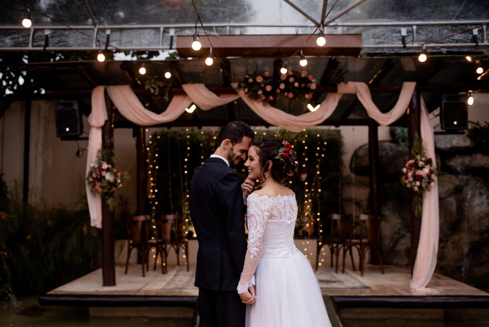 CASAMENTO NA CHUVA ANA E THIAGO, RANCHO VELHO QUEIMADOS - RJ CASAMENTO NA CHUVA ANA E THIAGO, RANCHO VELHO QUEIMADOS - RJ