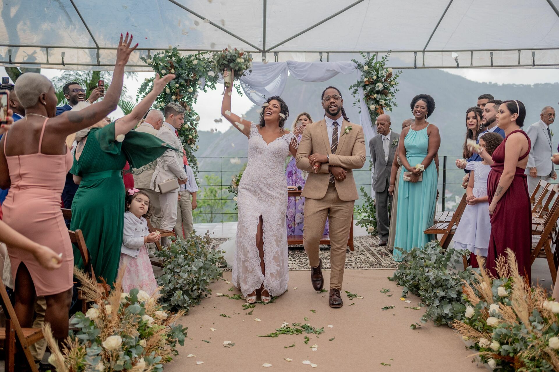 Foto MARCELLE E FELIPE CASANDO EM SANTA TEREZA, SOLAR DO ALTO - RJ - Imagem 75