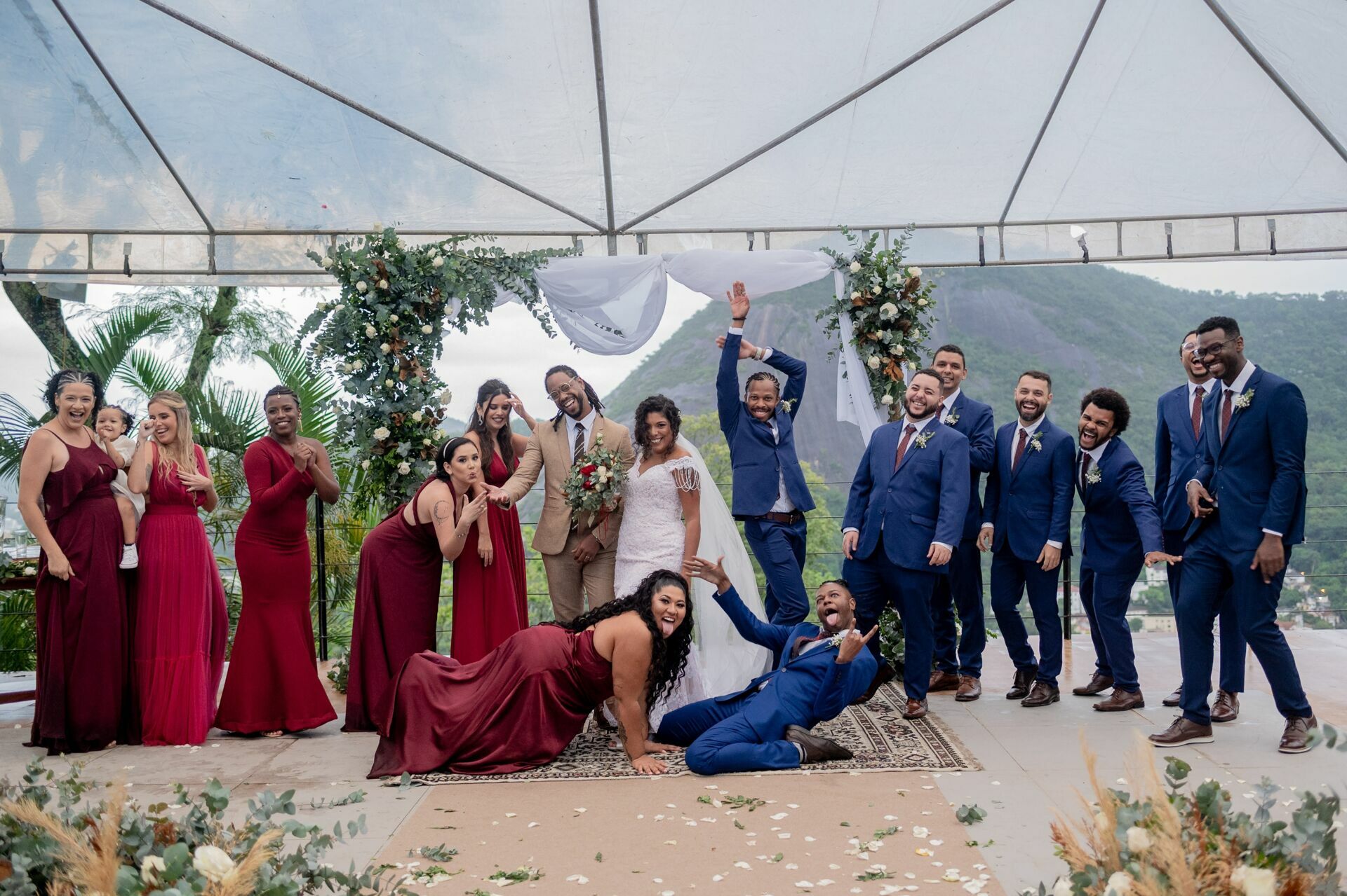 Foto MARCELLE E FELIPE CASANDO EM SANTA TEREZA, SOLAR DO ALTO - RJ - Imagem 93