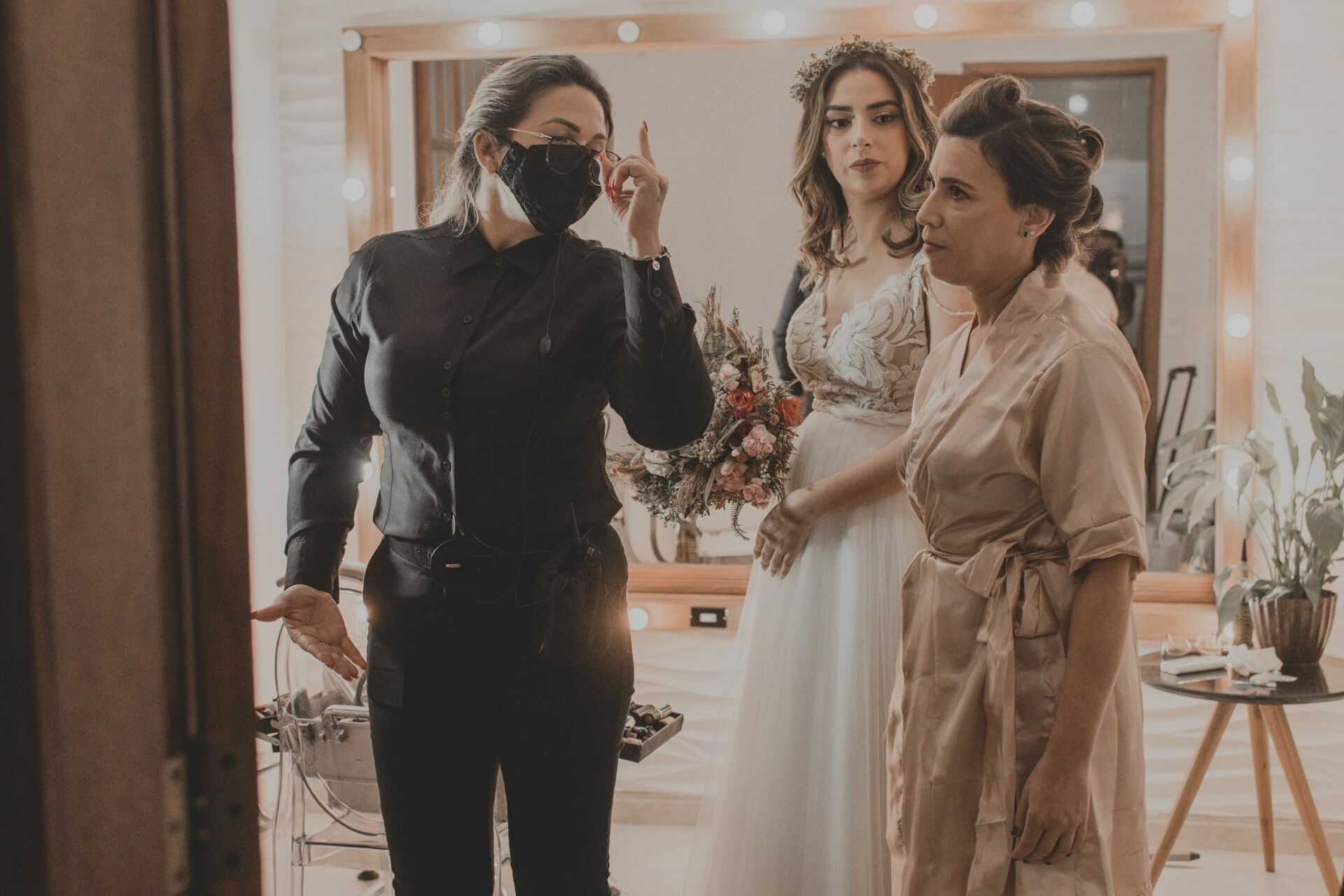 Foto CASAMENTO FIM DE TARDE, TICHO HOUSE SANTA CRUZ DA SERRA - RJ - Imagem 5