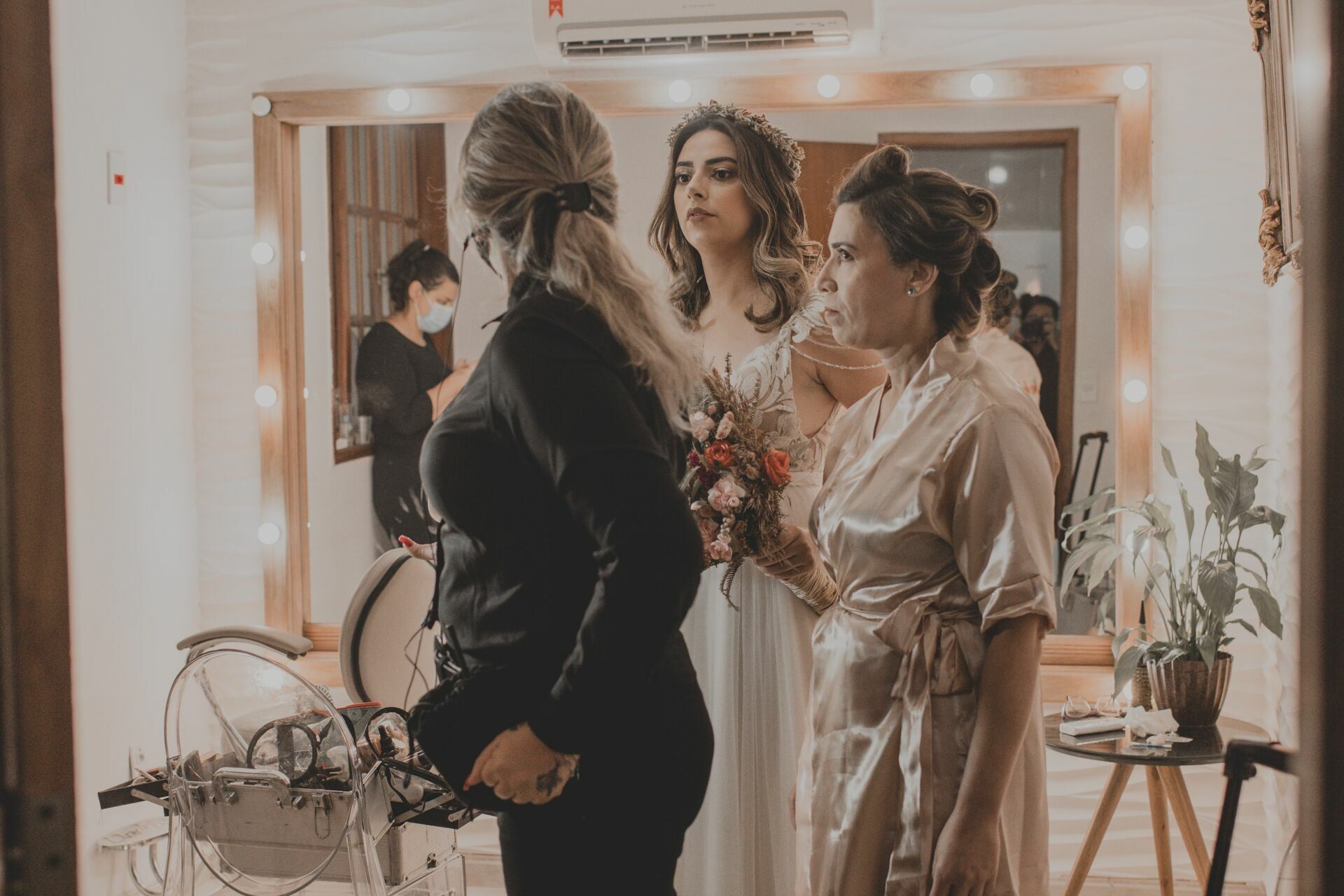 Foto CASAMENTO FIM DE TARDE, TICHO HOUSE SANTA CRUZ DA SERRA - RJ - Imagem 6