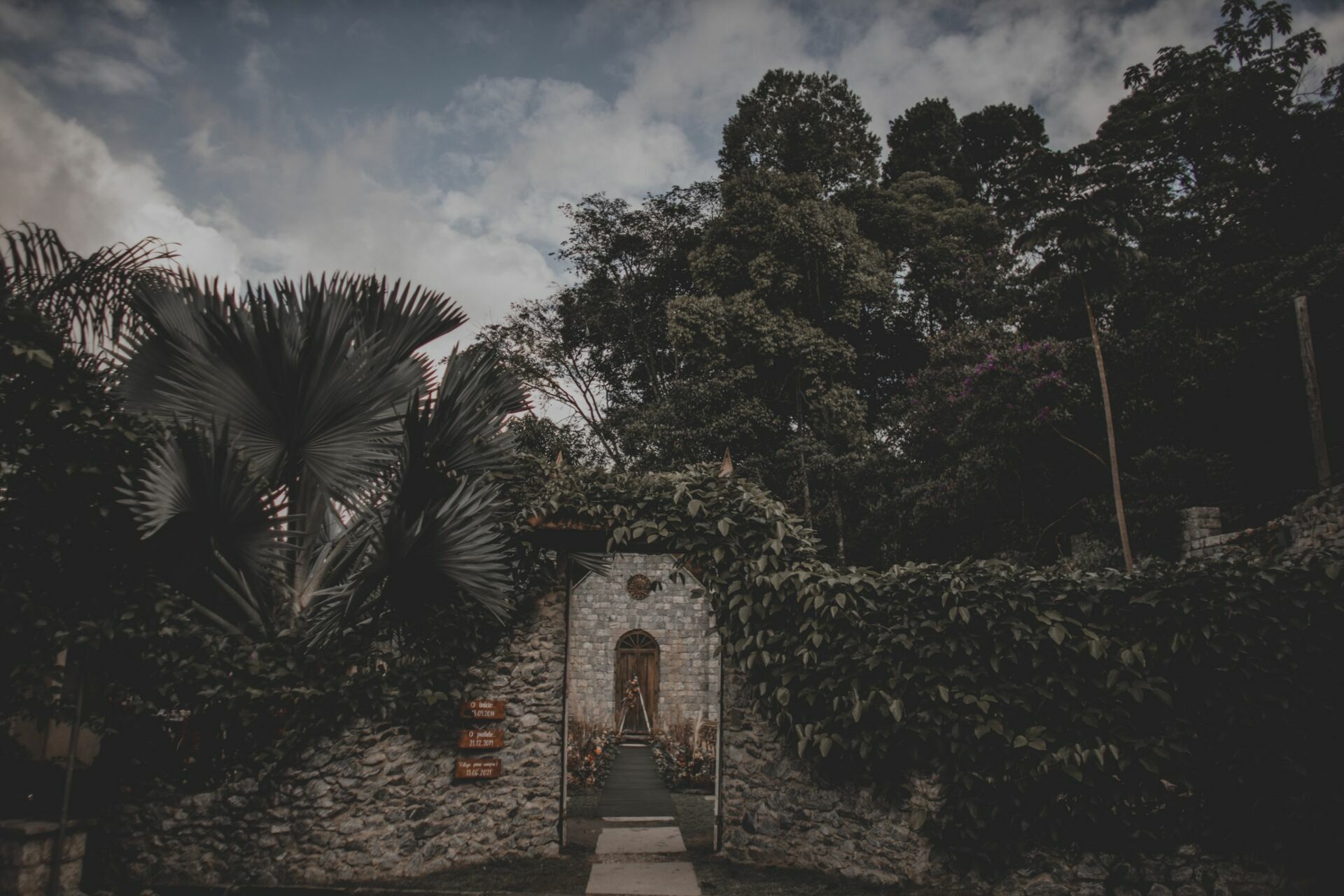 Foto CASAMENTO FIM DE TARDE, TICHO HOUSE SANTA CRUZ DA SERRA - RJ - Imagem 14