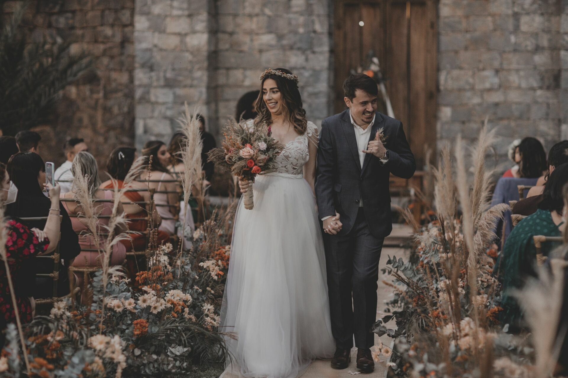 Foto CASAMENTO FIM DE TARDE, TICHO HOUSE SANTA CRUZ DA SERRA - RJ - Imagem 36