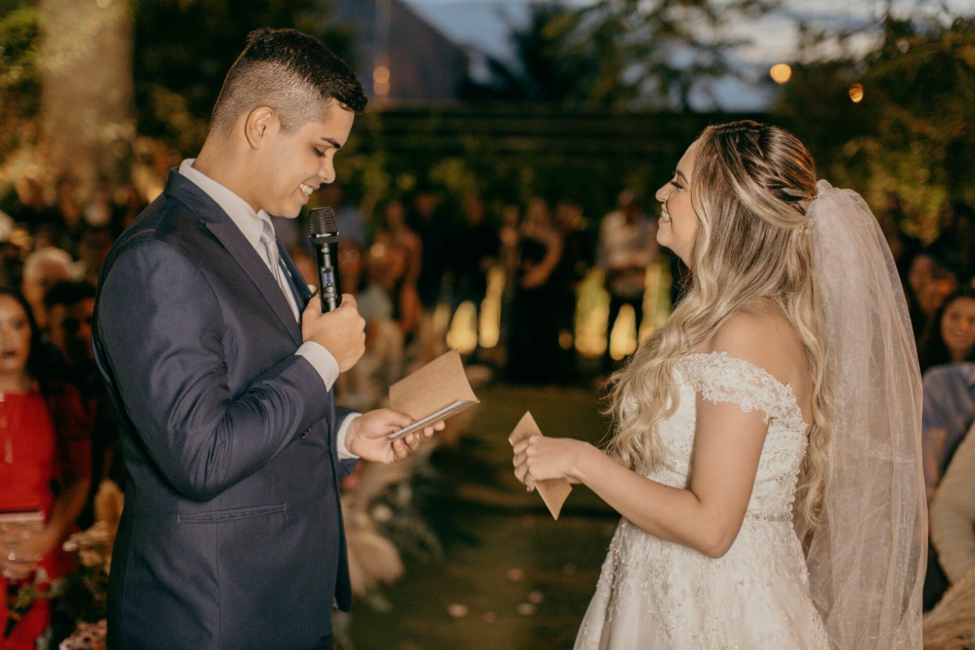 Foto CASAMENTO A NOITE CAROL E GABRIEL, CHALÉ ENFESTA SANTA CRUZ DA SERRA - RJ Foto CASAMENTO A NOITE CAROL E GABRIEL, CHALÉ ENFESTA SANTA CRUZ DA SERRA - RJ - Imagem 44