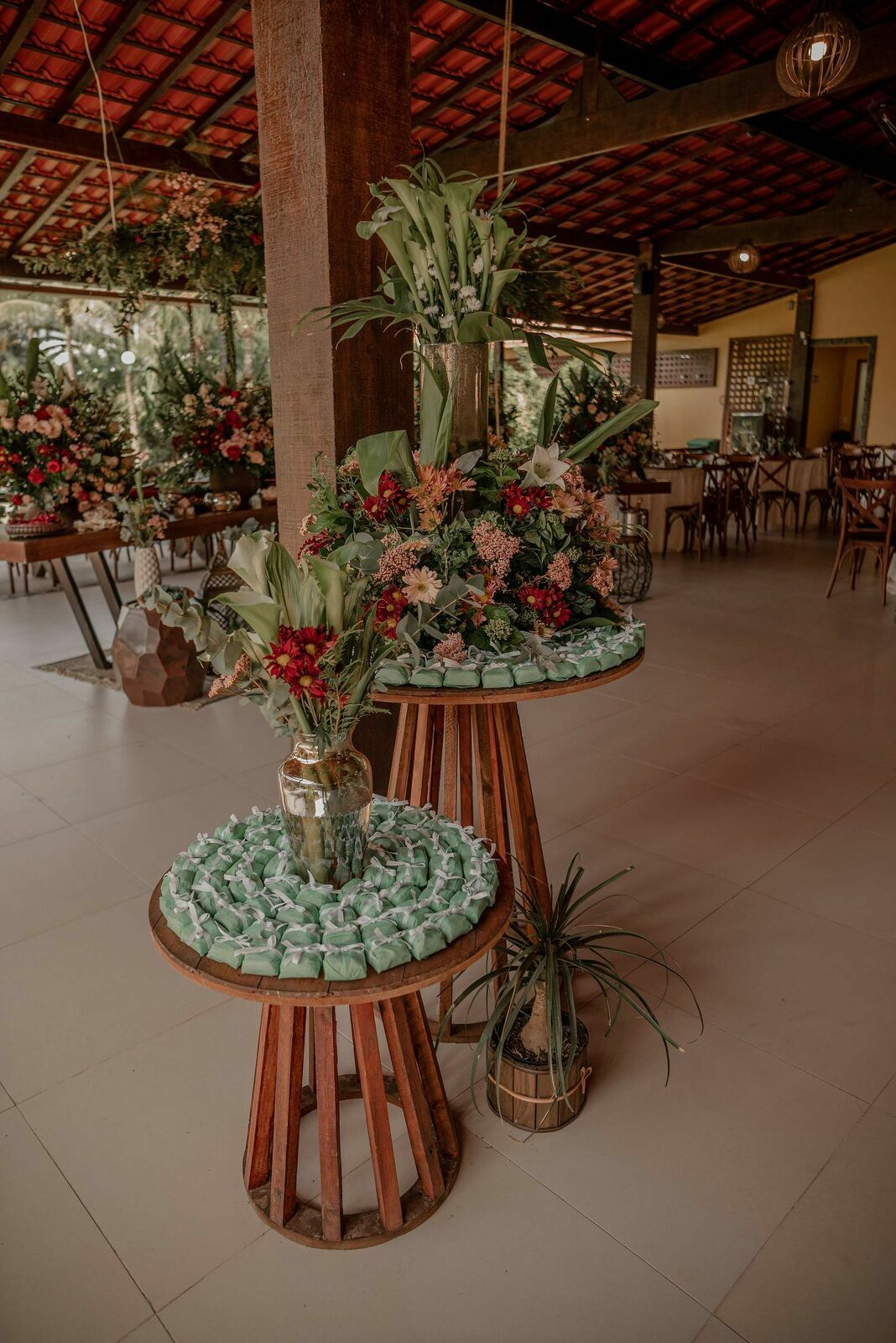 Foto CASAMENTO RAQUEL E RENNAN, SITIO RECANTO DE MEL, NOVA IGUAÇU - RJ - Imagem 51