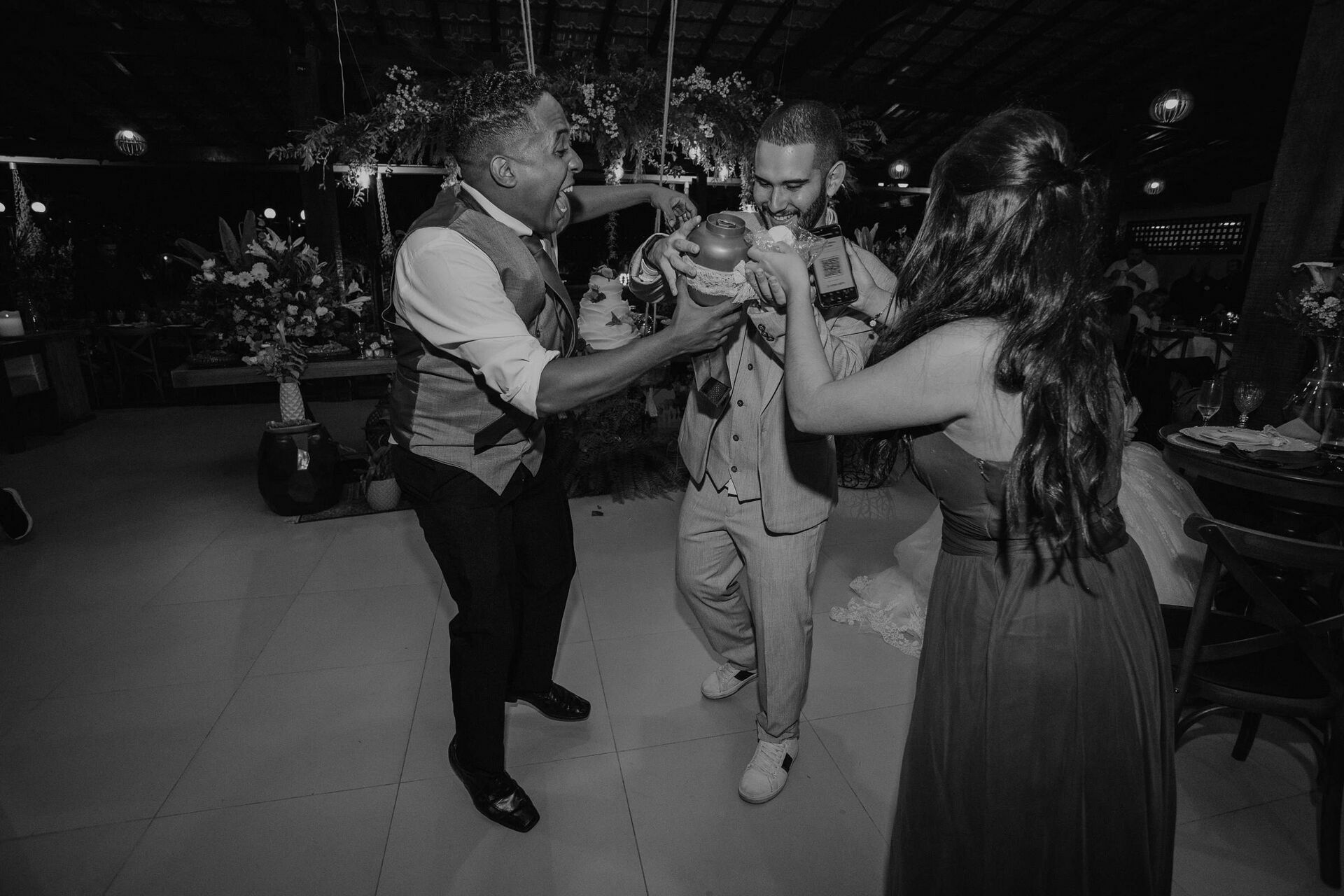 Foto CASAMENTO RAQUEL E RENNAN, SITIO RECANTO DE MEL, NOVA IGUAÇU - RJ - Imagem 74