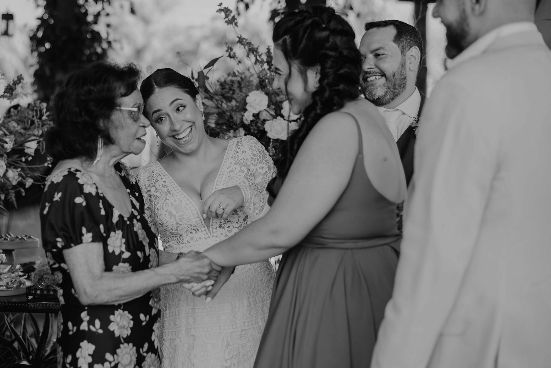 Foto CASAMENTO ROBERTA E FERNANDO,  GRAND HYATT, PAROQUIA MONTSERRATE, HORTOCULTURAL  SANTO ANTONIO, VARGEM GRANDE -RJ  - Imagem 75