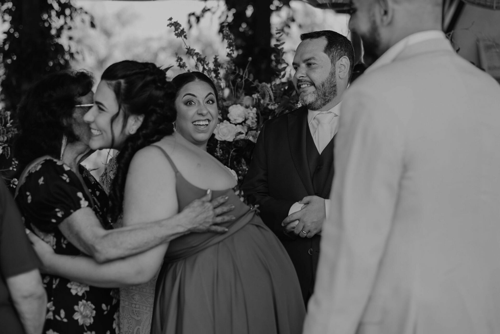 Foto CASAMENTO ROBERTA E FERNANDO,  GRAND HYATT, PAROQUIA MONTSERRATE, HORTOCULTURAL  SANTO ANTONIO, VARGEM GRANDE -RJ  - Imagem 74