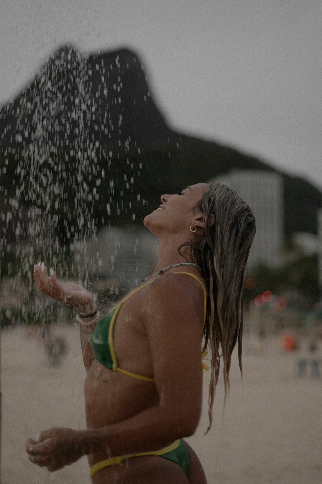 Foto ENSAIO FEMININO ENTARDECER NA PRAIA, LEBLON - RJ Foto ENSAIO FEMININO ENTARDECER NA PRAIA, LEBLON - RJ - Imagem 8