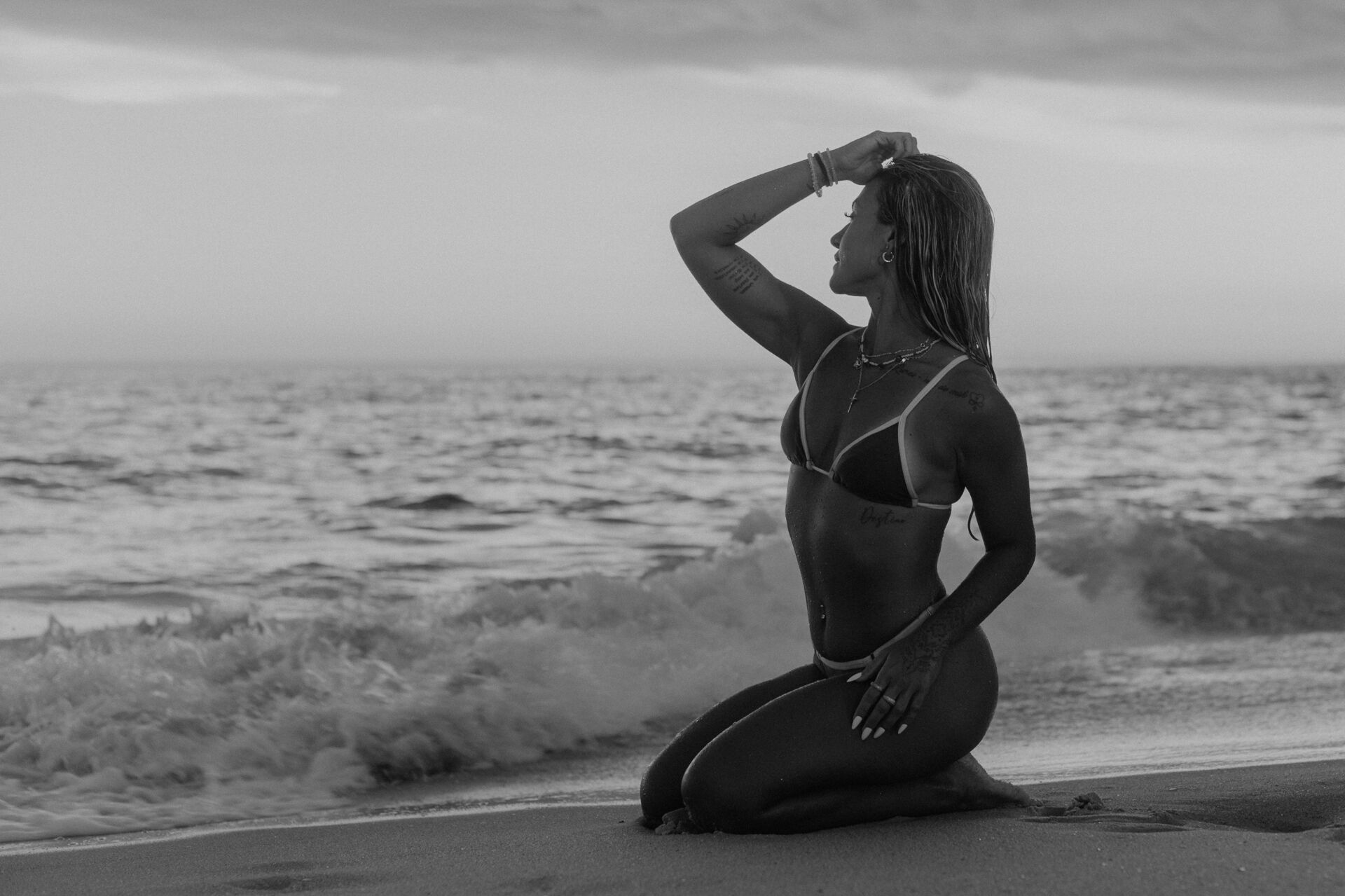 Foto ENSAIO FEMININO ENTARDECER NA PRAIA, LEBLON - RJ Foto ENSAIO FEMININO ENTARDECER NA PRAIA, LEBLON - RJ - Imagem 13