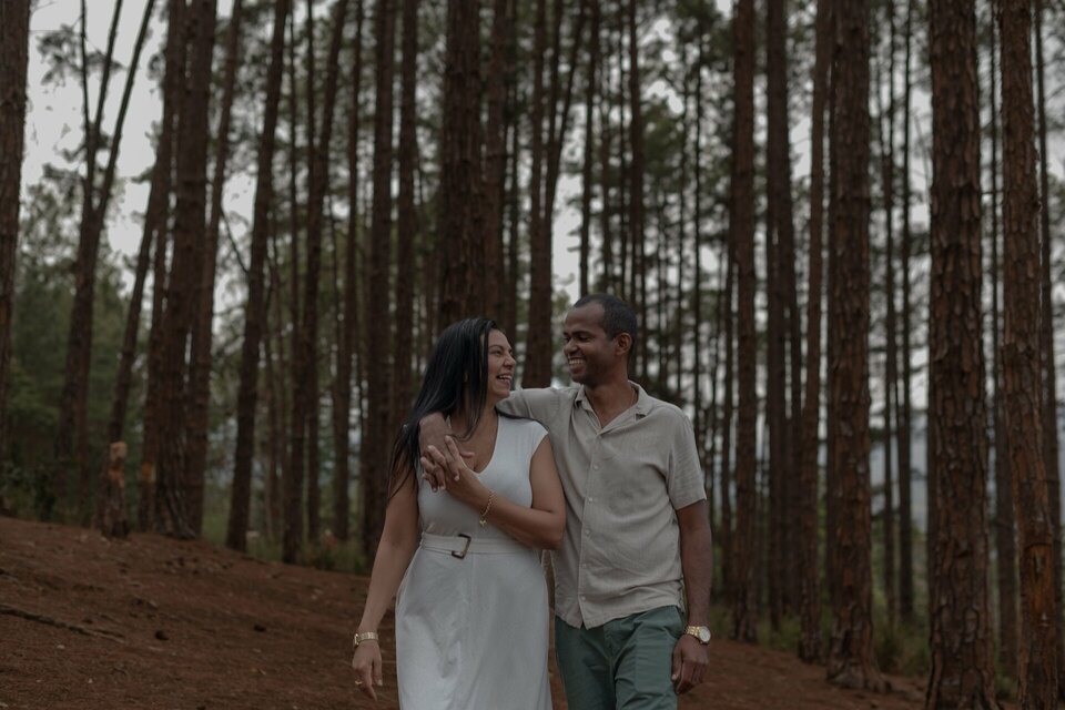 ENSAIO CASAL NO ENTARDECER, VALE DA LUA, PETROPOLIS - RJ ENSAIO CASAL NO ENTARDECER, VALE DA LUA, PETROPOLIS - RJ