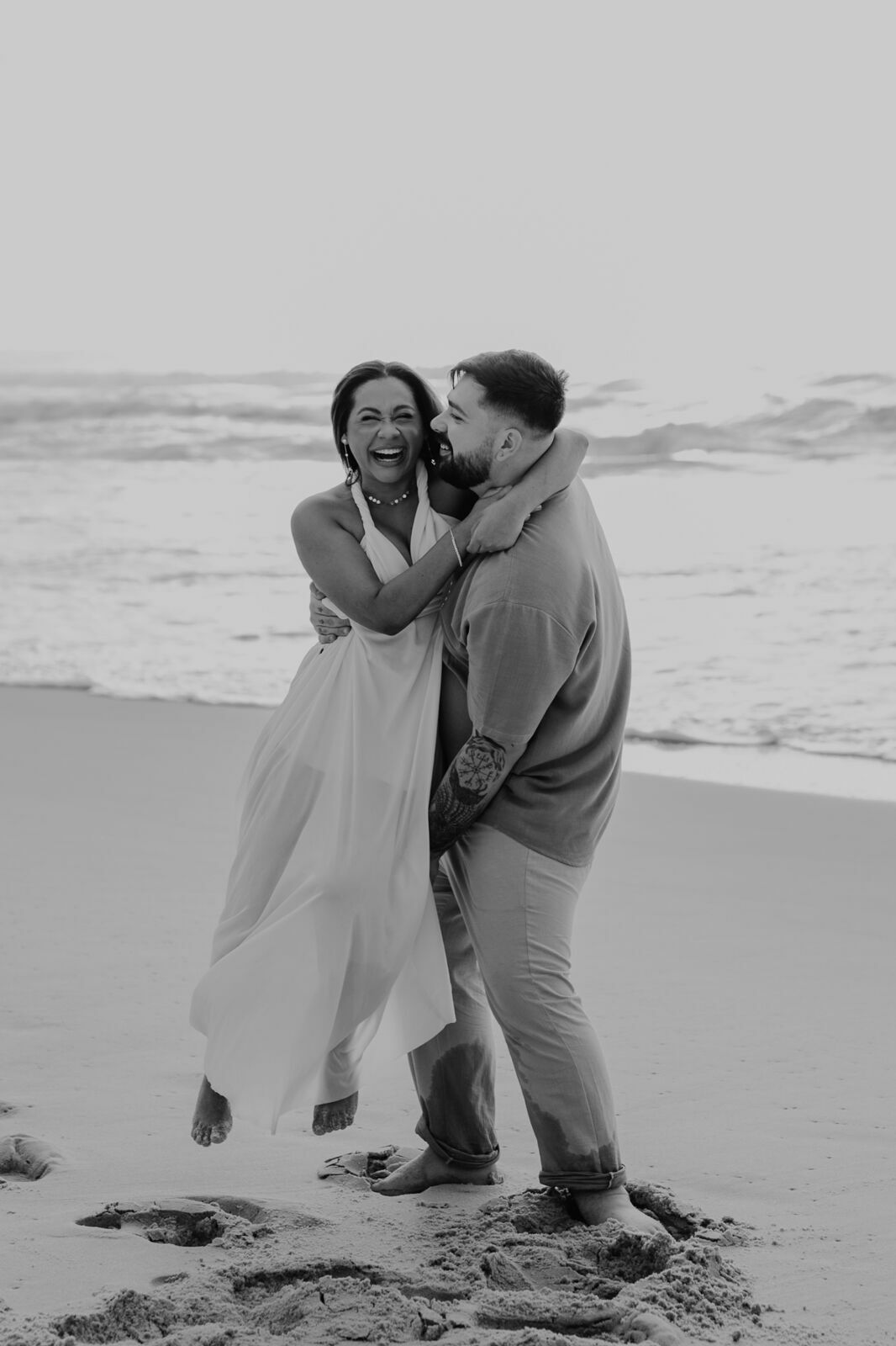 Foto ENSAIO CASAL NO NASCER DO SOL, LUKAS E LORENA, PRAINHA RECREIO DOS BANDEIRANTES - RJ Foto ENSAIO CASAL NO NASCER DO SOL, LUKAS E LORENA, PRAINHA RECREIO DOS BANDEIRANTES - RJ - Imagem 24