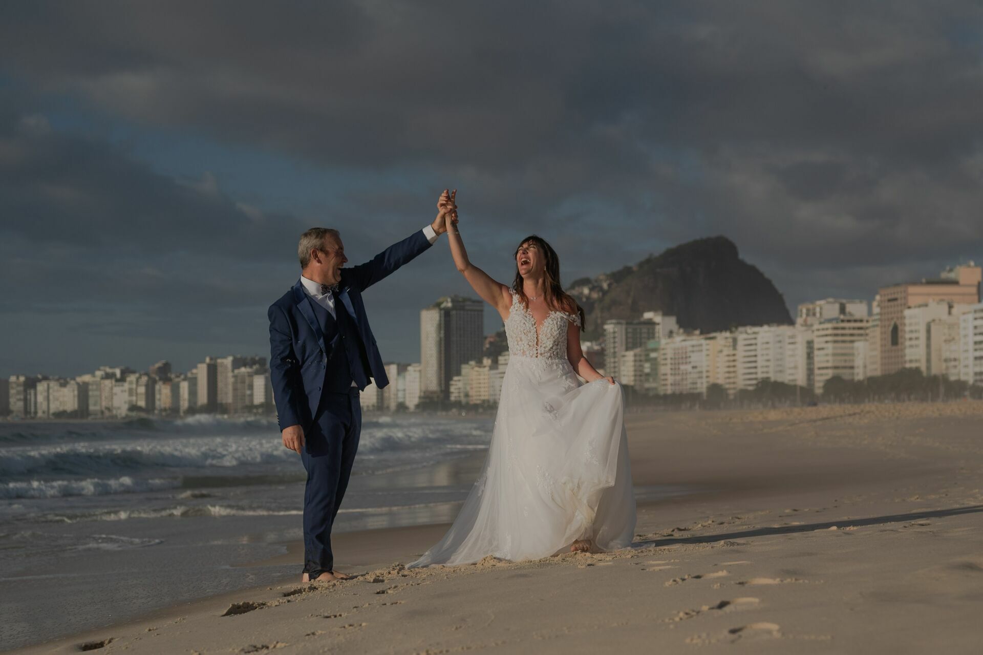 Foto LUA DE MEL NO BRASlL, LANDRY E SABINE, ORLA DE COPACABANA, RIO DE JANEIRO - RJ Foto LUA DE MEL NO BRASlL, LANDRY E SABINE, ORLA DE COPACABANA, RIO DE JANEIRO - RJ - Imagem 23