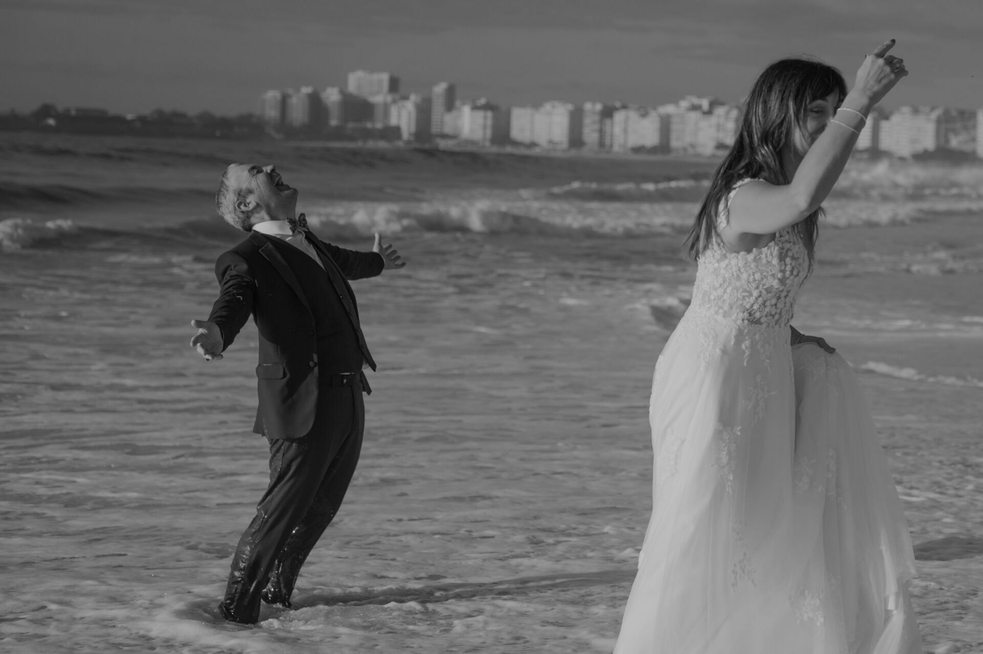 Foto LUA DE MEL NO BRASlL, LANDRY E SABINE, ORLA DE COPACABANA, RIO DE JANEIRO - RJ Foto LUA DE MEL NO BRASlL, LANDRY E SABINE, ORLA DE COPACABANA, RIO DE JANEIRO - RJ - Imagem 25