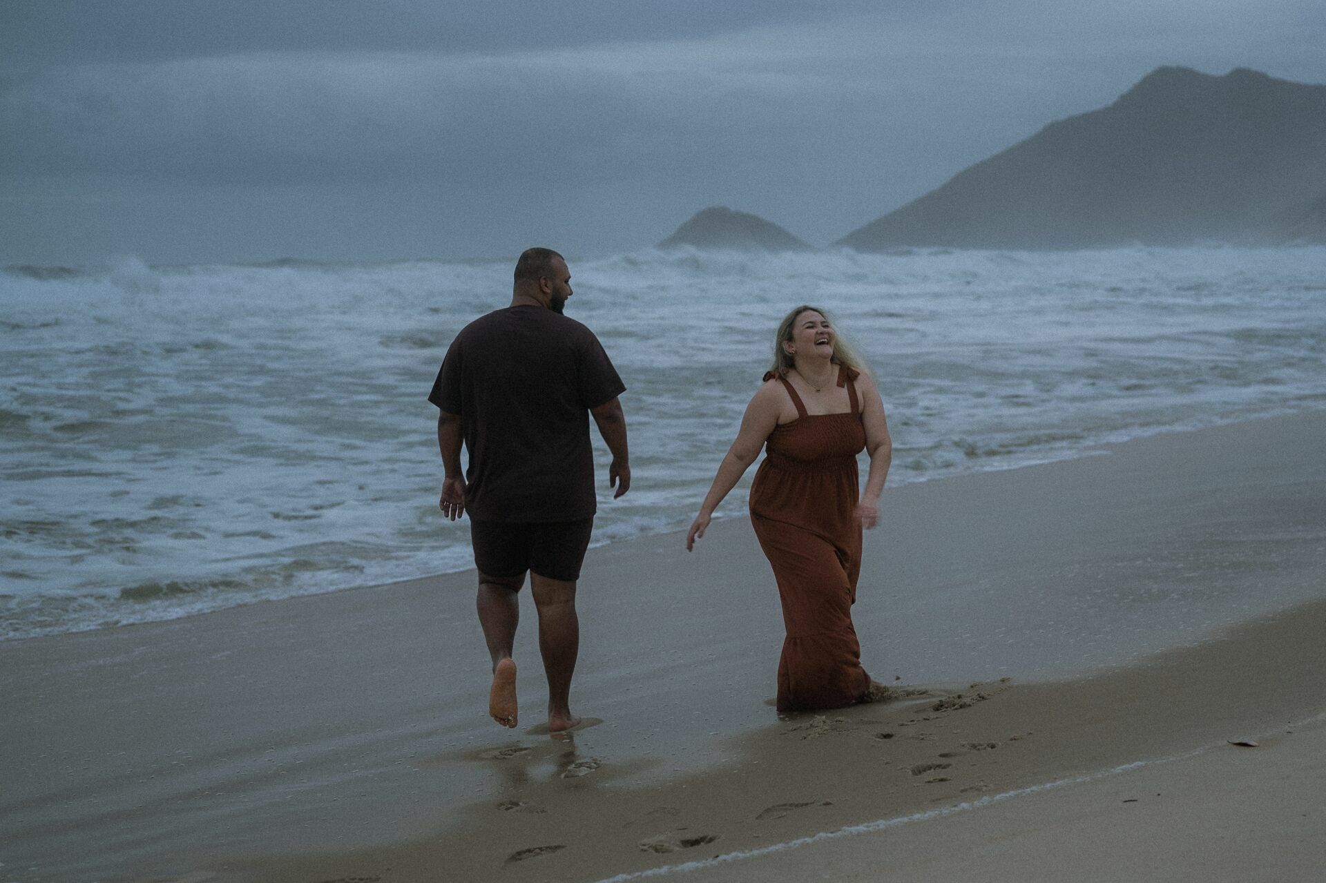 Foto ENSAIO DE CASAL, RAQUEL E MATHEUS, PRAINHA, RIO DE JANEIRO - RJ Foto ENSAIO DE CASAL, RAQUEL E MATHEUS, PRAINHA, RIO DE JANEIRO - RJ - Imagem 8