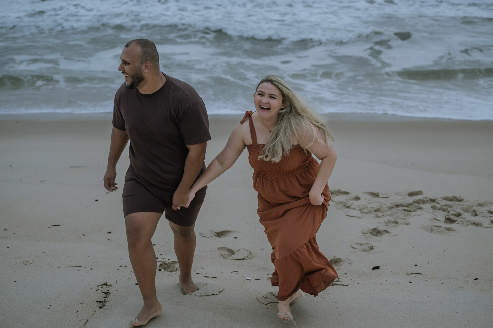 Foto ENSAIO DE CASAL, RAQUEL E MATHEUS, PRAINHA, RIO DE JANEIRO - RJ Foto ENSAIO DE CASAL, RAQUEL E MATHEUS, PRAINHA, RIO DE JANEIRO - RJ - Imagem 3