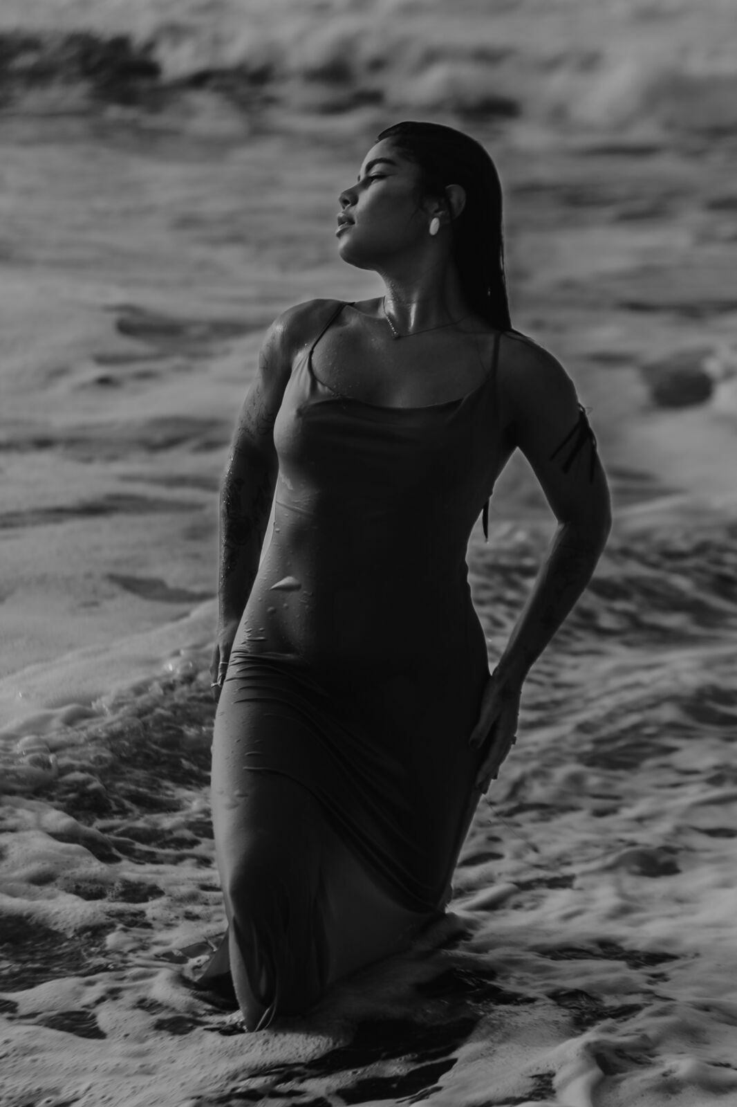 Foto ENSAIO FEMININO NA PRAIA, NASCER DO SOL, RIO DE JANEIRO - RJ - Imagem 5