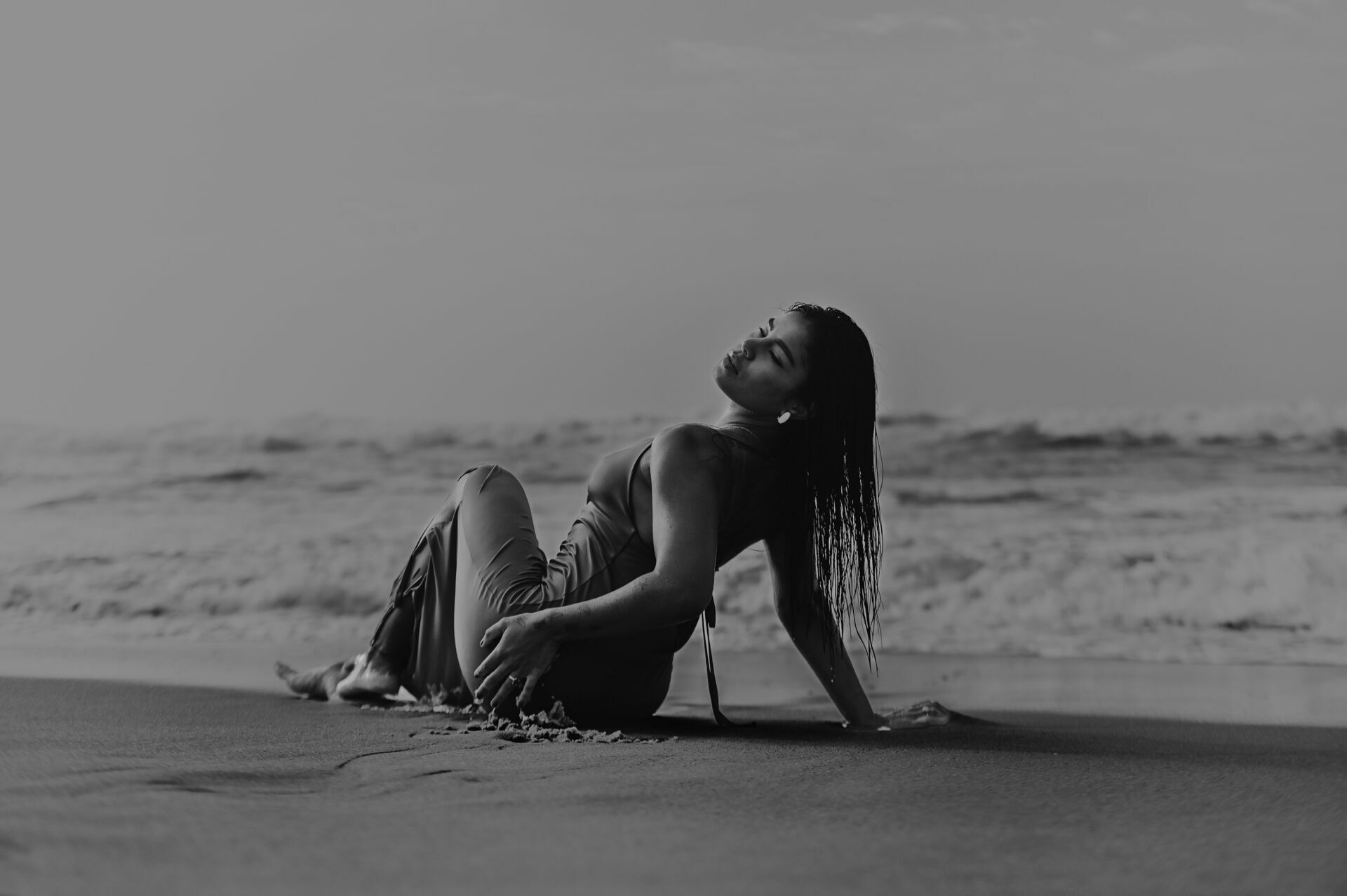 Foto ENSAIO FEMININO NA PRAIA, NASCER DO SOL, RIO DE JANEIRO - RJ - Imagem 6