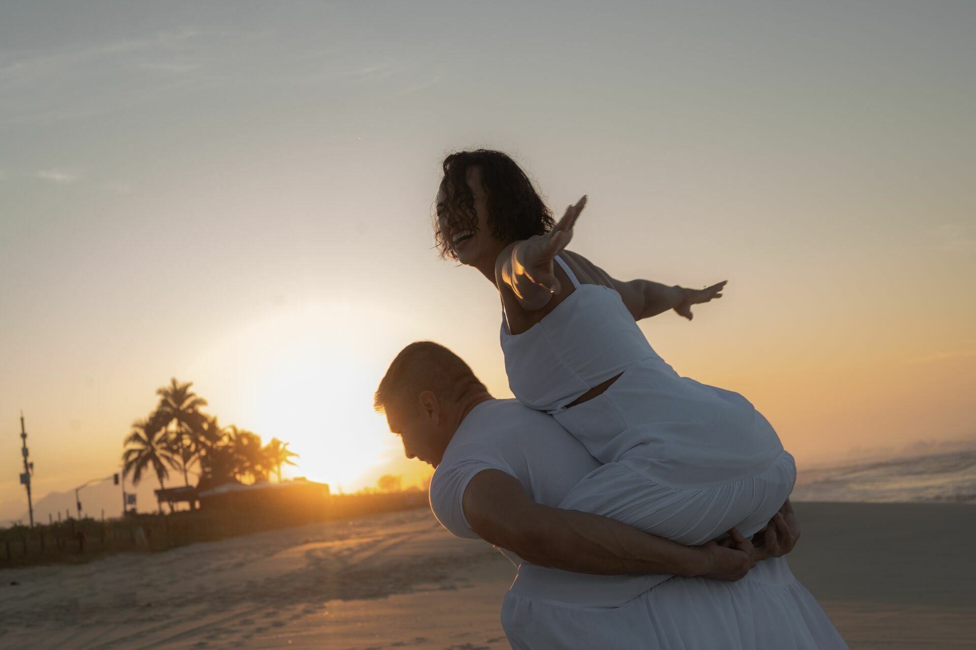 Foto ENSAIO CASAL NASCER DO SOL BARRA DA TIJUCA - RJ Foto ENSAIO CASAL NASCER DO SOL BARRA DA TIJUCA - RJ - Imagem 11