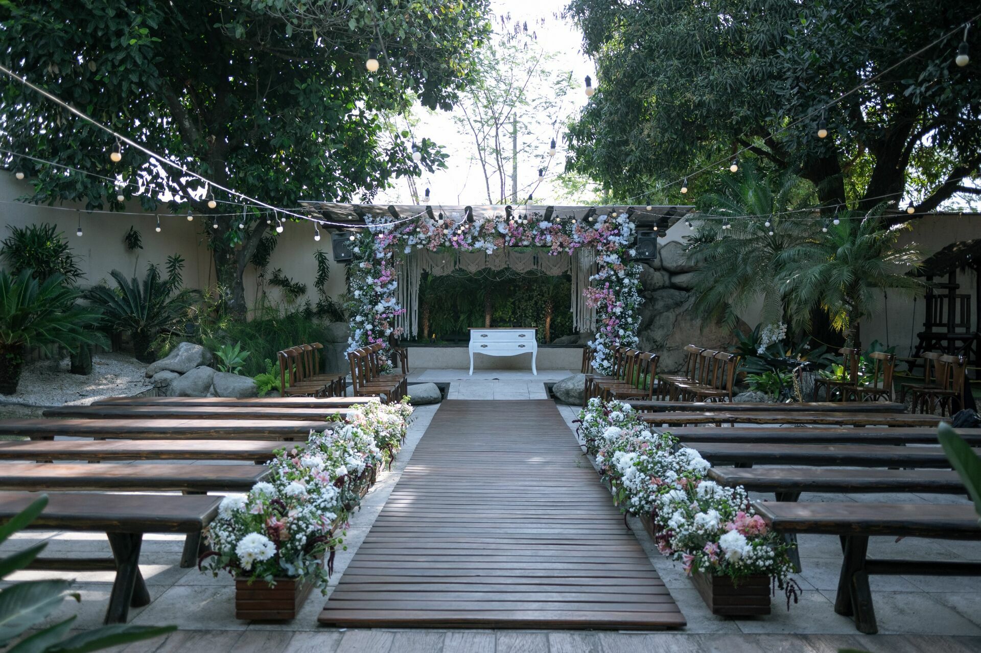 Foto FERNANDA E WESCLEY, CASAMENTO RANCHO VELHO - QUEIMADOS, RJ - Imagem 12