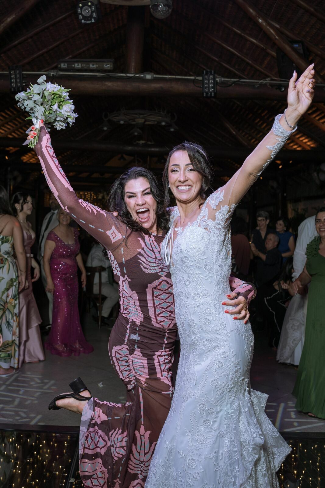 Foto FERNANDA E WESCLEY, CASAMENTO RANCHO VELHO - QUEIMADOS, RJ - Imagem 87