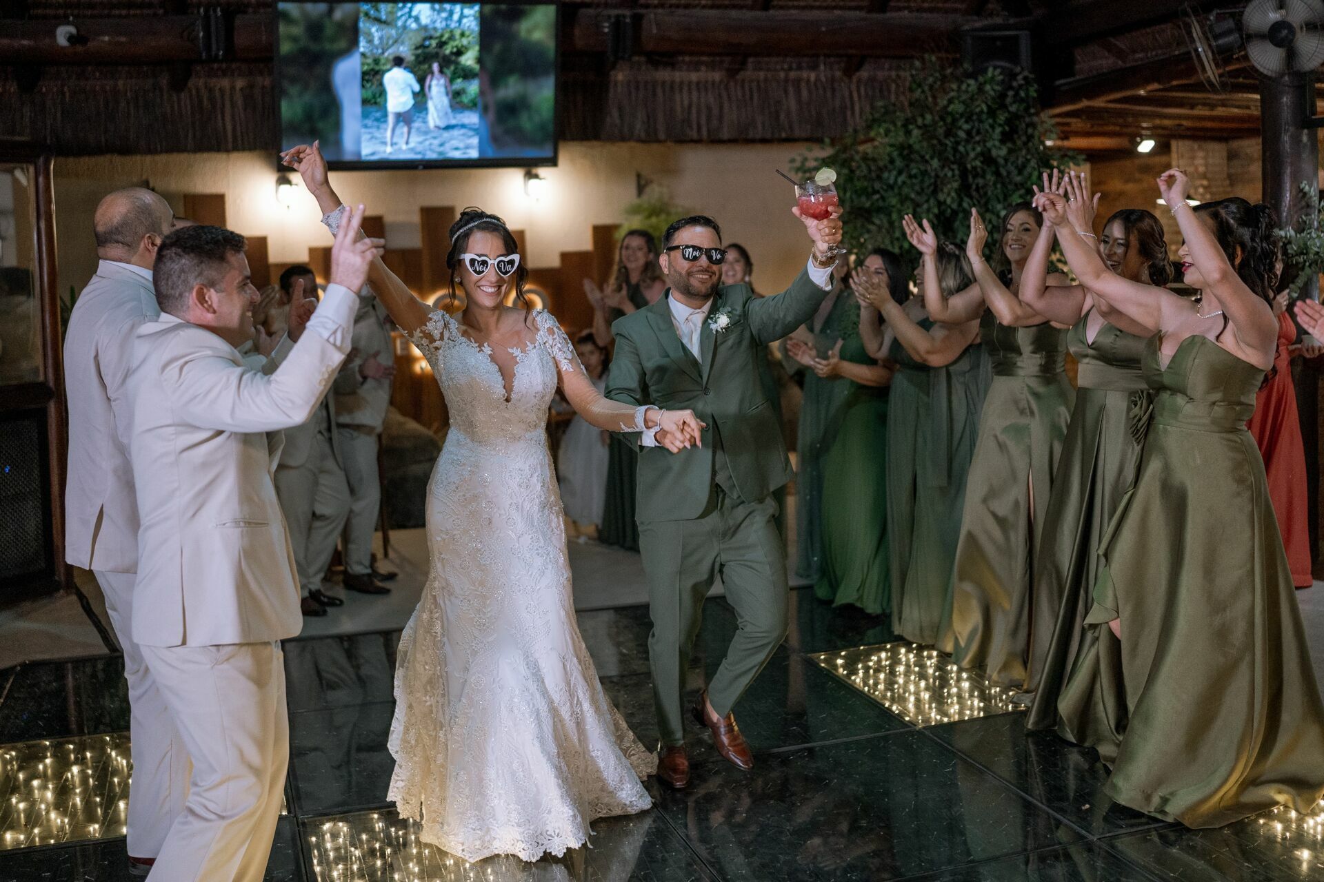 Foto FERNANDA E WESCLEY, CASAMENTO RANCHO VELHO - QUEIMADOS, RJ - Imagem 77