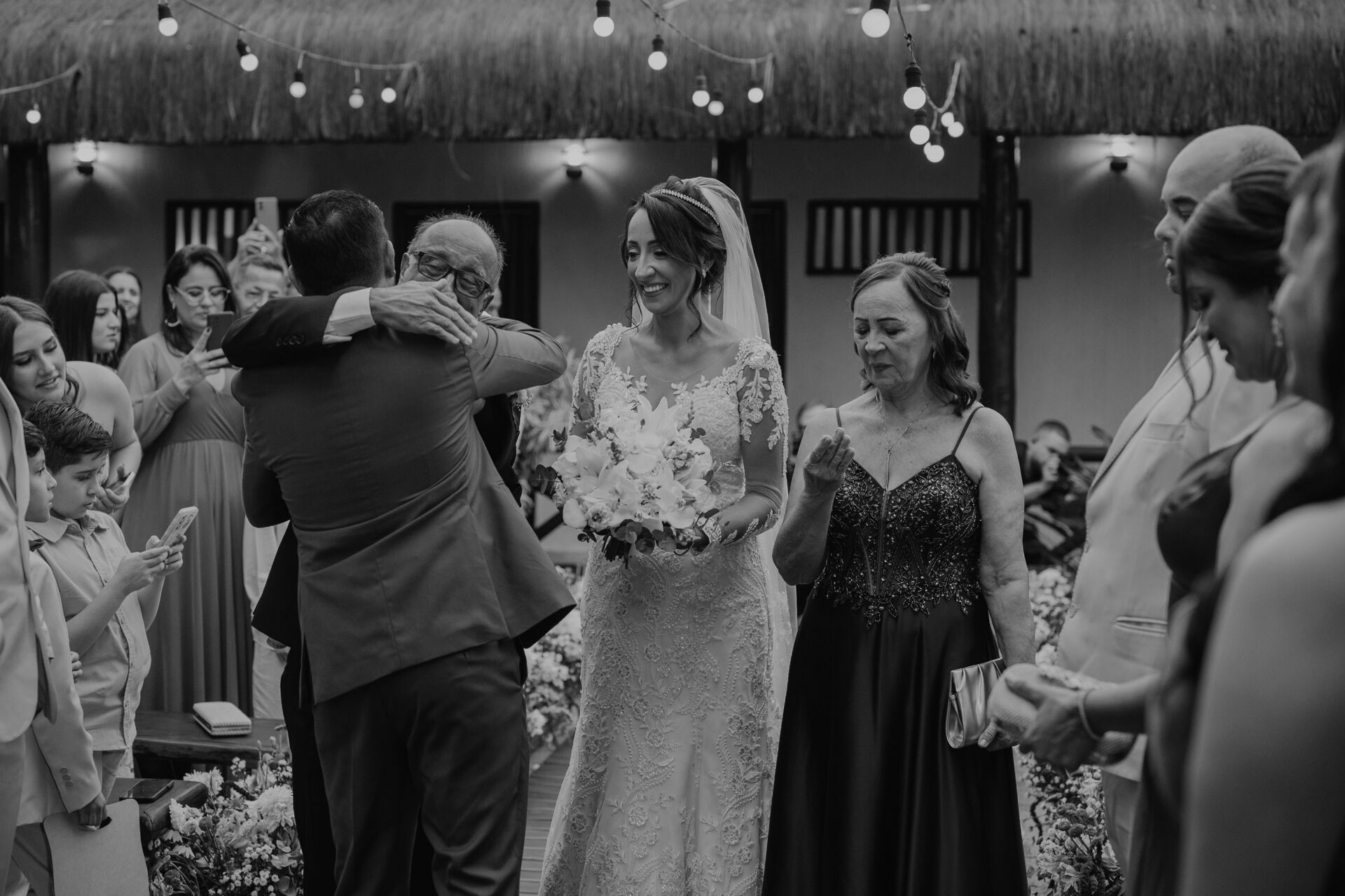 Foto FERNANDA E WESCLEY, CASAMENTO RANCHO VELHO - QUEIMADOS, RJ - Imagem 58