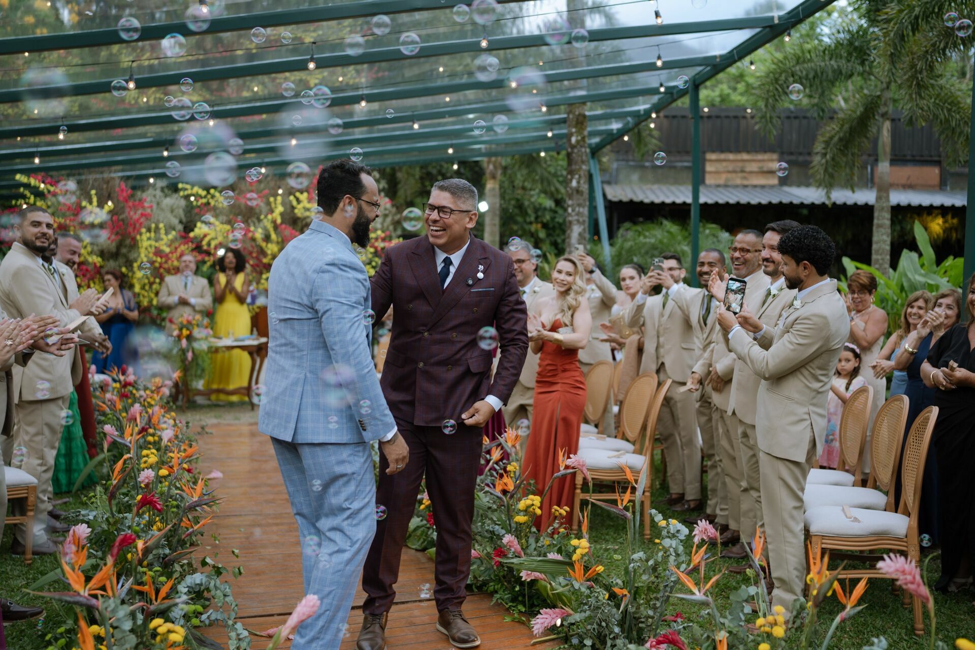 Foto CASAMENTO DAVI E MARCELO, CASA REI, VARGEM GRANDE - RJ Foto CASAMENTO DAVI E MARCELO, CASA REI, VARGEM GRANDE - RJ - Imagem 43