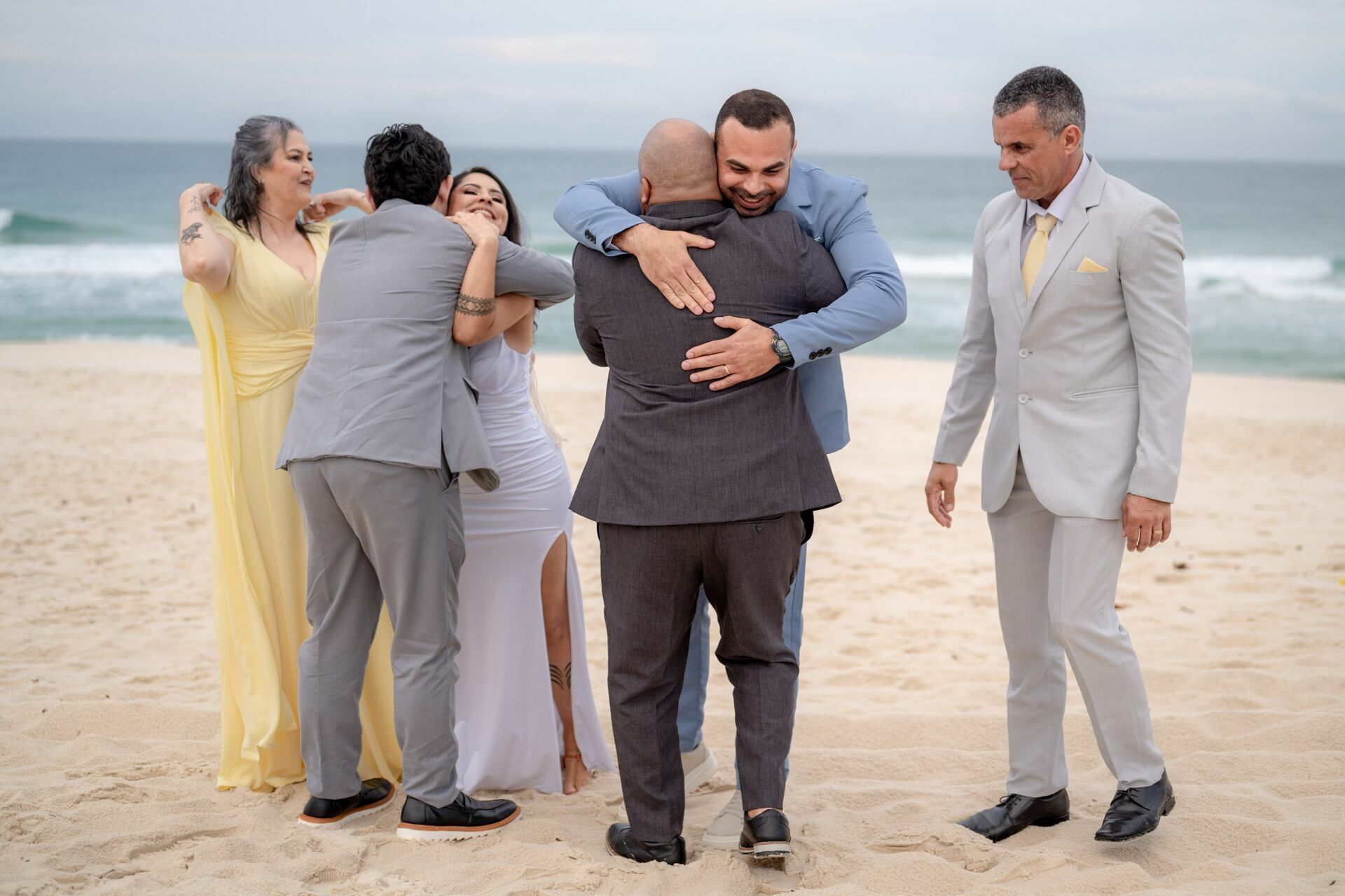 Foto Casamento Luana e Thiago, Sim do Mar, Ilha 8 - Praia da Reserva, RJ  - Imagem 24